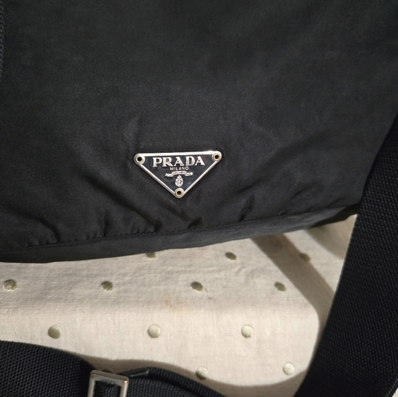 VINTAGE PRADA BLACK TESSUTO NYLON CROSS BODY TRAVEL BAG - Picture 8 of 16